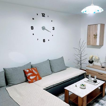 Apartman Tina ซาเกร็บ ภายนอก รูปภาพ