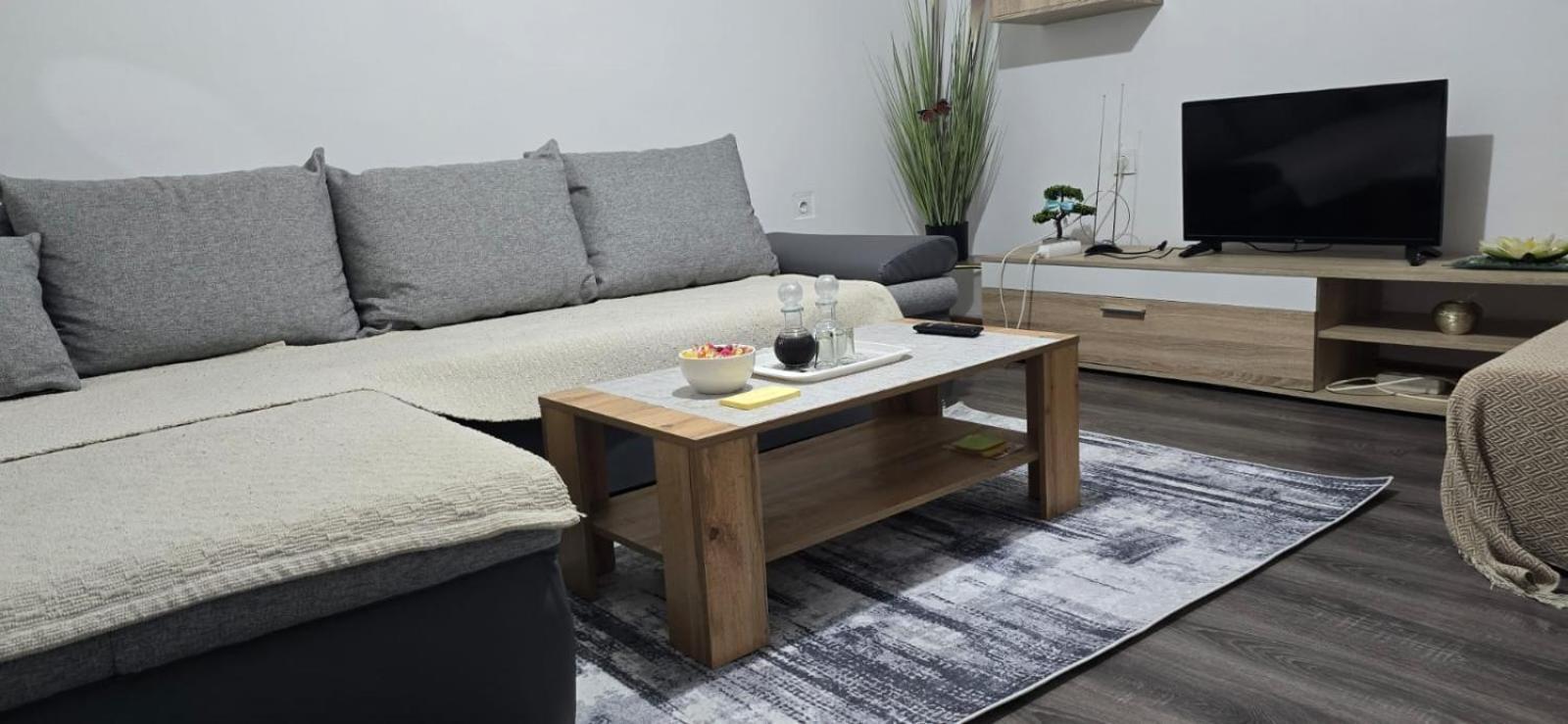 Apartman Tina ซาเกร็บ ภายนอก รูปภาพ