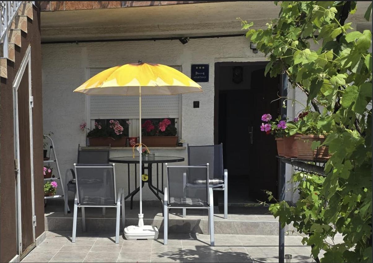 Apartman Tina ซาเกร็บ ภายนอก รูปภาพ